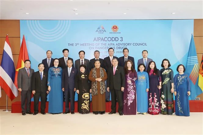 加强禁毒合作 全力打造零毒品东盟