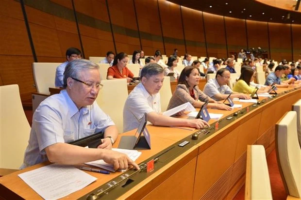 越南第十四届国会第九次会议通过首都河内试行若干特殊财政预算机制和政策