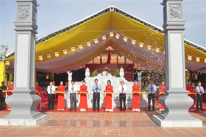 广平省胡伯伯和各位英烈祠正式落成