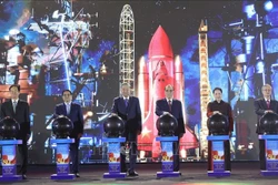 各位党和领导出席开幕式。图自越通社