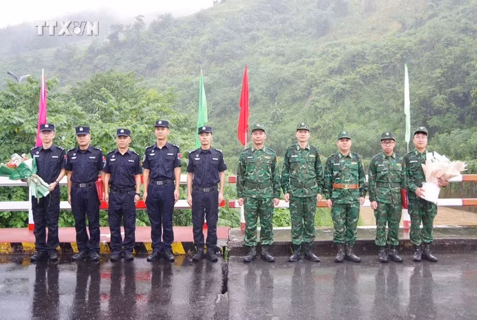 vna-potal-lai-chau-tuan-tra-lien-hop-tren-bien-gioi-8984228.jpg
