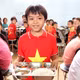 宣光省贫困地区的孩子们对能够吃到营养午餐感到十分高兴。图自越通社