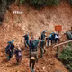 老街省紧急克服暴雨洪涝山体滑坡后果。图自越通社