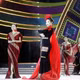 山罗国际土锦之夜服装秀。图自越通社