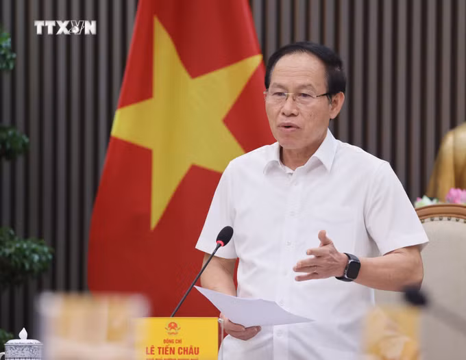 vna_potal-pho-thu-tuong-le-tien-chau-chu-tri-hop-ve-sap-xep-co-so-giao-duc-mam-non-pho-thong-9076677.jpg