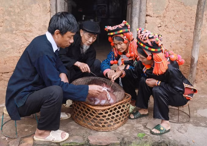 nguoi-ha-nhi-tet-co-truyen-08112025-04.jpg
