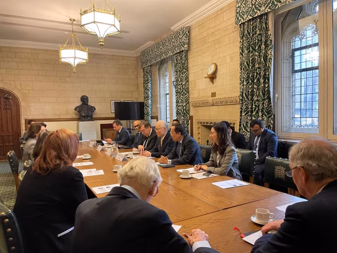 英国议员支持推动英国与越南的战略伙伴关系 ảnh 1