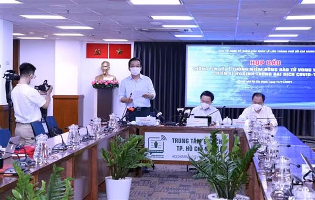 胡志明市和河内将举行悼念仪式 深切缅怀新冠肺炎疫情牺牲烈士和逝世同胞 ảnh 1