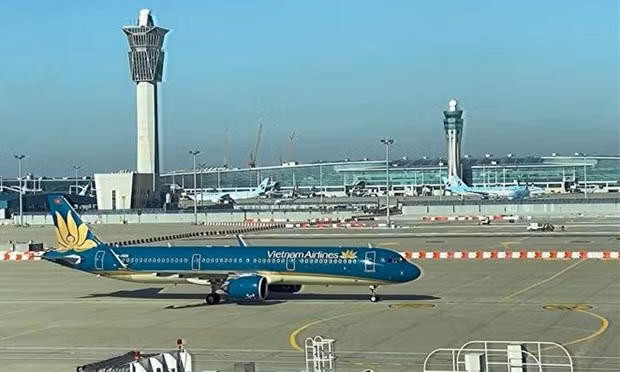 越航试点执行赴韩国首尔迎接外国游客的首个航班 ảnh 1