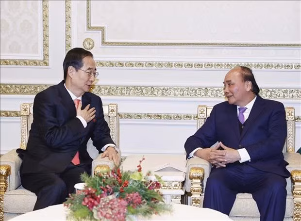 国家主席阮春福会见韩国总理韩德洙 ảnh 1