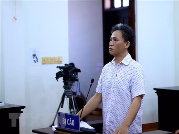 郭唯因“滥用民主自由权”罪获刑 ảnh 1