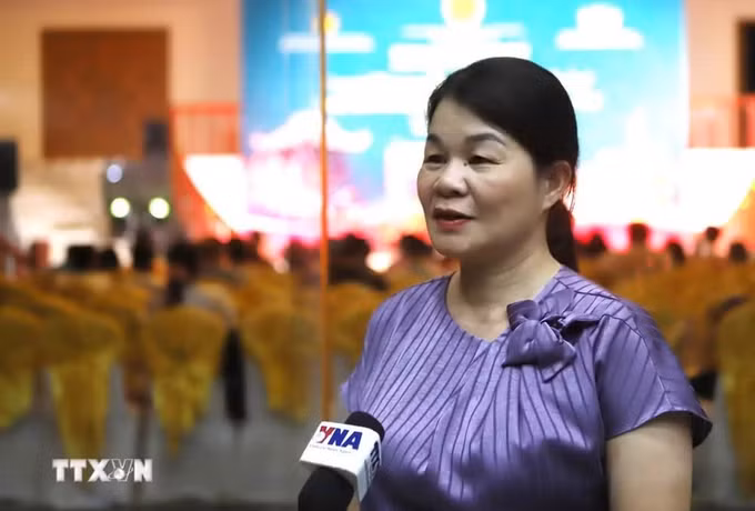 van-hoa-giup-gan-ket-nguoi-dan-hai-nuoc-viet-lao-8966114.jpg