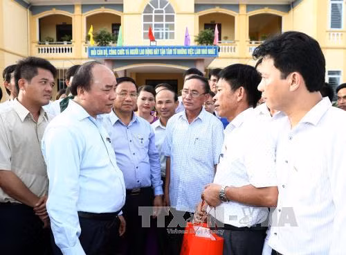阮春福总理探访象山乡师范种植养殖园