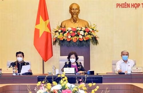 国会常务委员会第44次会议：不派遣劳动人员出国从事普通工作