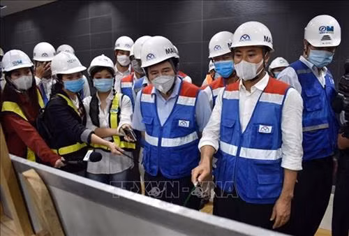 胡志明市将尽快运输日本列车到越南