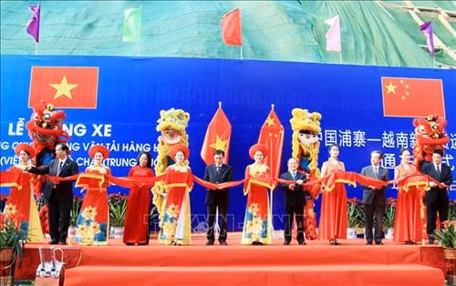 （越南）新青—（中国）浦寨货运专用通道正式通车