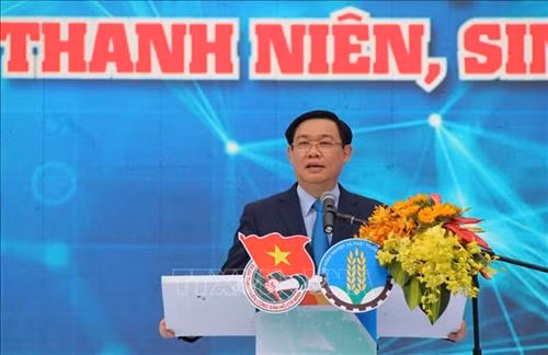 政府副总理王廷惠：加大对青年大学生创业的宣传力度