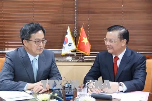 越南与韩国加强金融合作