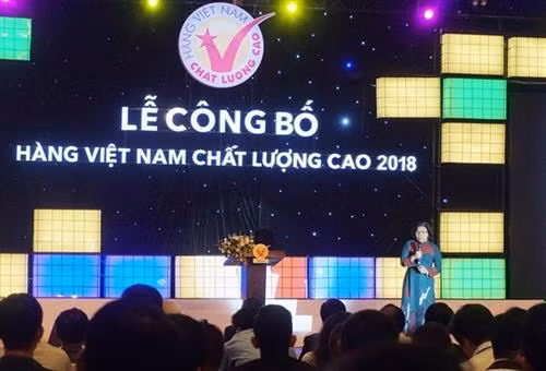 越南优质产品企业协会向640家企业颁发越南优质产品证书