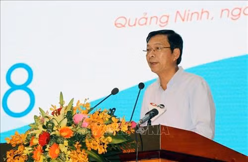 广宁省委书记阮文读在会上发表讲话。图自越通社 广宁省委书记阮文读在会上发表讲话。图自越通社