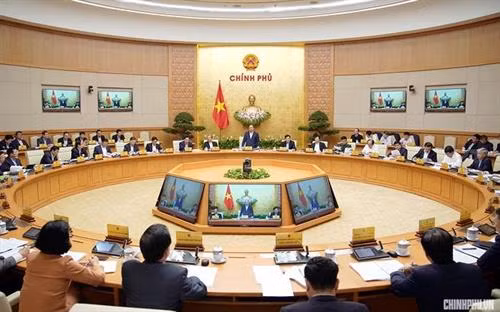 越南政府2月份例行会议场景。图自因特网 越南政府2月份例行会议场景。图自因特网