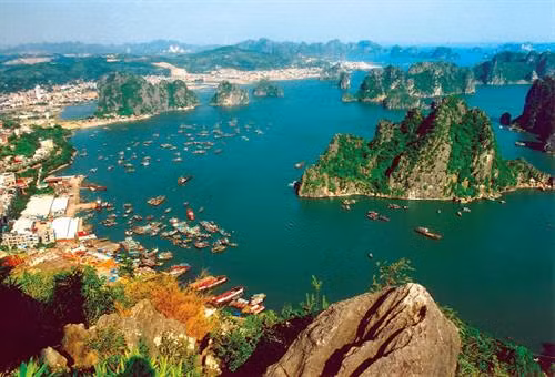 广宁省下龙湾一角。图自互联网 广宁省下龙湾一角。图自互联网