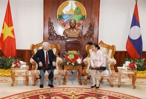 阮富仲总书记会见老挝国会主席巴妮·雅陶都。图自越通社 阮富仲总书记会见老挝国会主席巴妮·雅陶都。图自越通社