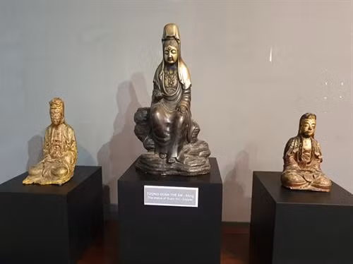 古佛像雕塑展览亮相胡志明市美术博物馆。图自互联网