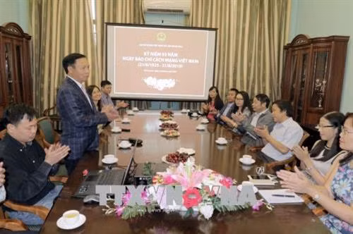 见面会现场。(图片来源:越通社) 见面会现场。(图片来源:越通社)