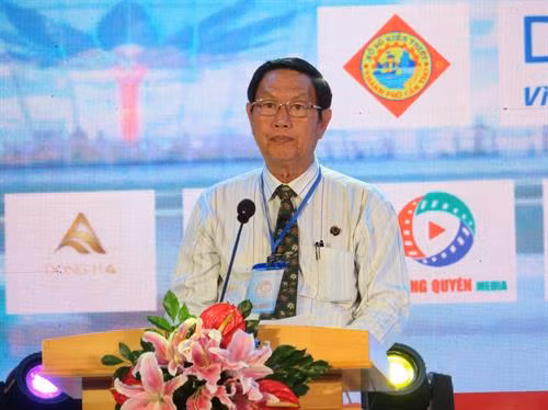 芹苴市人民委员会副主席黎文心在致开幕辞。图自越通社