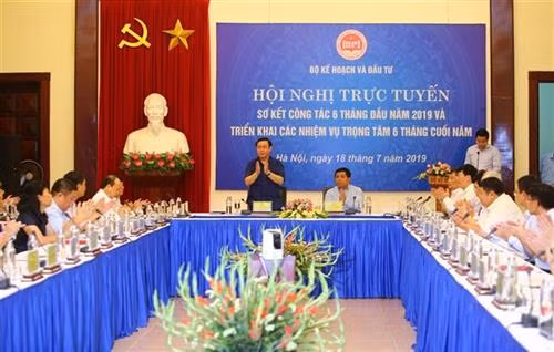 政府副总理王廷惠出席并发表讲话。图自越通社 政府副总理王廷惠出席并发表讲话。图自越通社