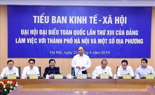 越南政府总理阮春福发表讲话。图自越通社 越南政府总理阮春福发表讲话。图自越通社
