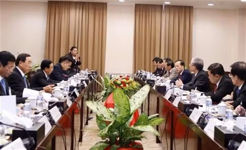 见面会场景。图自越通社 见面会场景。图自越通社