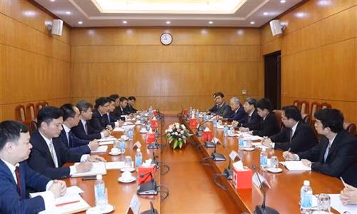 会谈场景。图自越通社 会谈场景。图自越通社