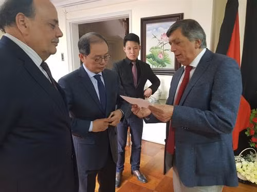 智利共产党总书记劳塔罗·卡蒙娜(Lautaro Carmona)。图自越通社 智利共产党总书记劳塔罗·卡蒙娜(Lautaro Carmona)。图自越通社