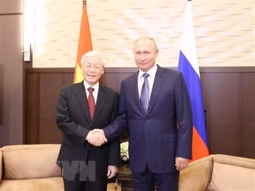 越共中央总书记阮富仲与俄罗斯总统弗拉基米尔·弗拉基米罗维奇·普京。图自越通社