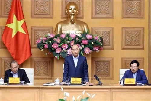 越南政府总理阮春福主持召开政府常务会议。图自越通社 越南政府总理阮春福主持召开政府常务会议。图自越通社