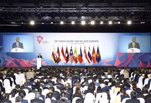 会议全景。图自越通社 会议全景。图自越通社