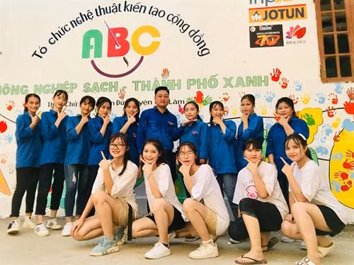 社区建设艺术组织（Arts build communities）和褚舍村共青团将联合绘制20副壁画。图自因特网