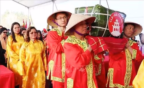 2019年全球越南国祖日活动在波兰举行。图自越通社 2019年全球越南国祖日活动在波兰举行。图自越通社