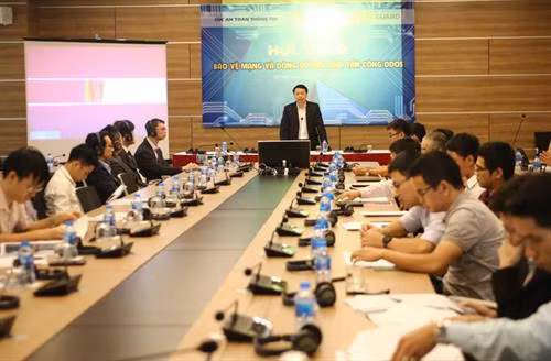 研讨会场景。图自因特网 研讨会场景。图自因特网