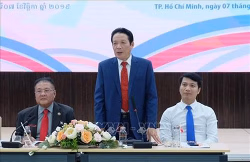 越南信息与传媒部副部长黄永宝在座谈会上发表讲话。图自越通社