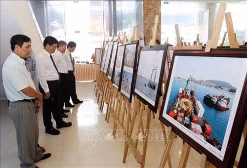 “祖国海洋岛屿”图片展在岘港开展。图自越通社 “祖国海洋岛屿”图片展在岘港开展。图自越通社