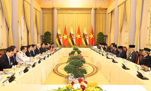 3月27日,阮富仲与哈桑纳尔举行会谈。图自越通社 3月27日,阮富仲与哈桑纳尔举行会谈。图自越通社