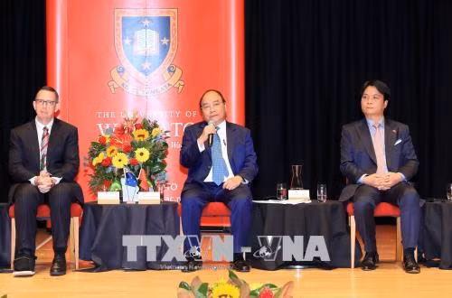 越南政府总理造访怀卡托大学。越通社记者 统一 摄。