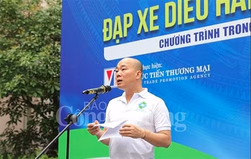 工商部贸易促进局局长武伯富在活动开幕式上发言。图自工贸部门户网站 工商部贸易促进局局长武伯富在活动开幕式上发言。图自工贸部门户网站