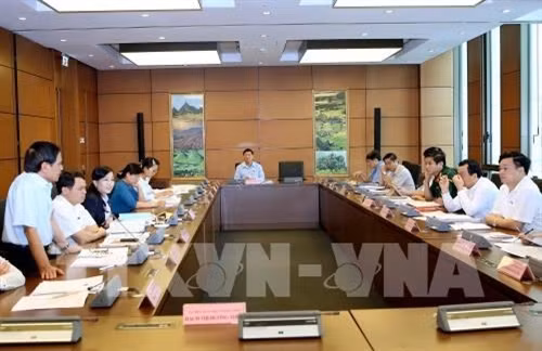 讨论会场景。(图片来源:越通社) 讨论会场景。(图片来源:越通社)