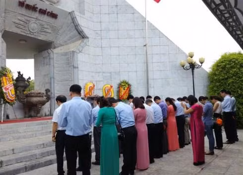 乂安省拟将越老烈士陵园建设成为信仰旅游目的地 ảnh 6 乂安省拟将越老烈士陵园建设成为信仰旅游目的地 ảnh 6