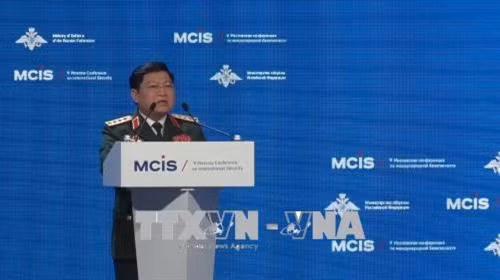 越南防长吴春历在莫斯科国际安全会议上发言。越通社记者 杨智 摄 越南防长吴春历在莫斯科国际安全会议上发言。越通社记者 杨智 摄