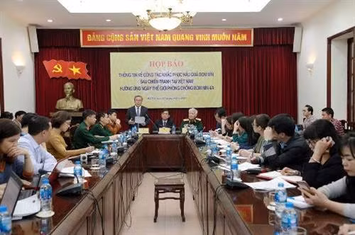 记者会场景 图自互联网